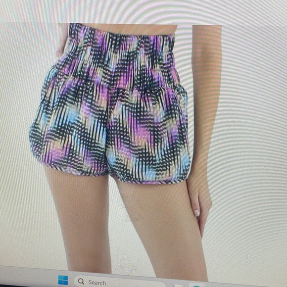 Women lined fitness shorts.  Worn once, like new. - Picture 4 of 4